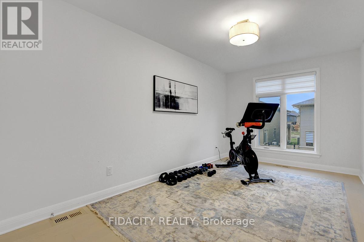 864 Moses Tennisco Street