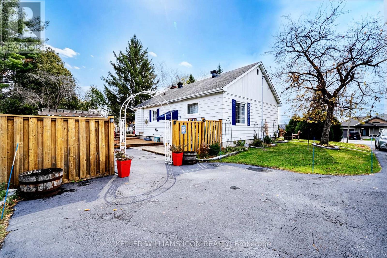 320 Donald B. Munro Drive