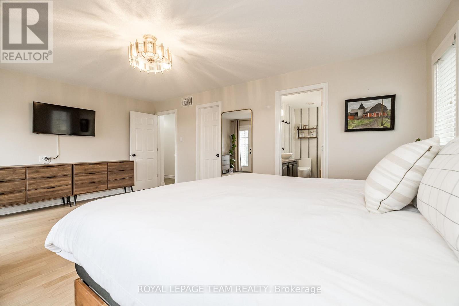 5910 Wood Duck Drive