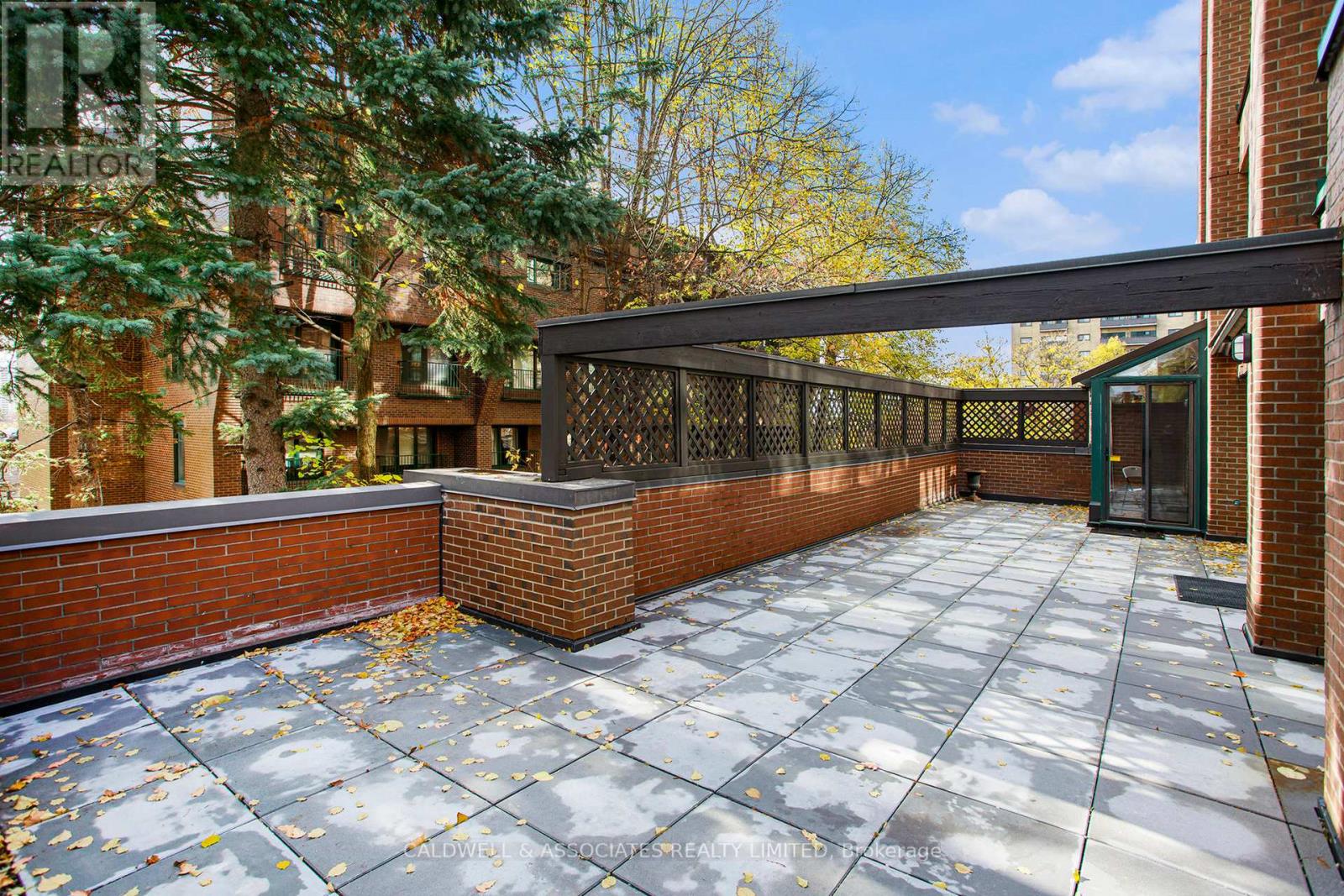 1 - 140 Rideau Terrace