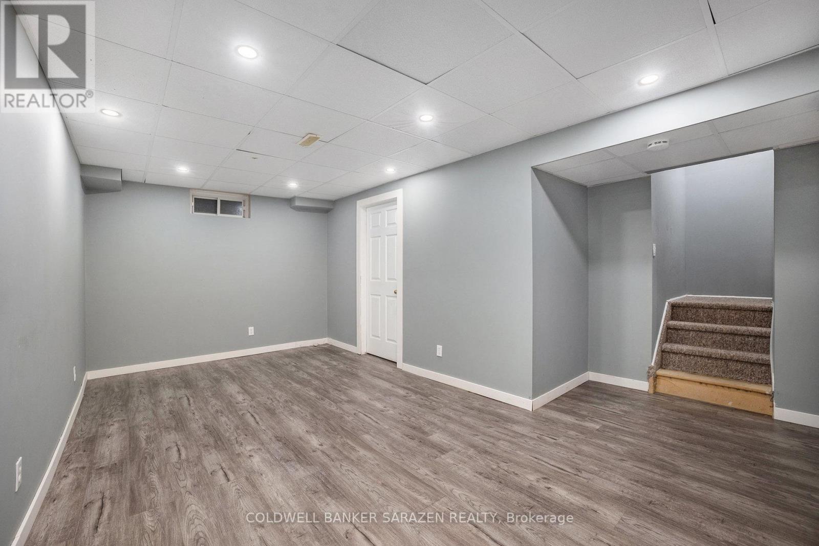 330 Fairbrooke Court