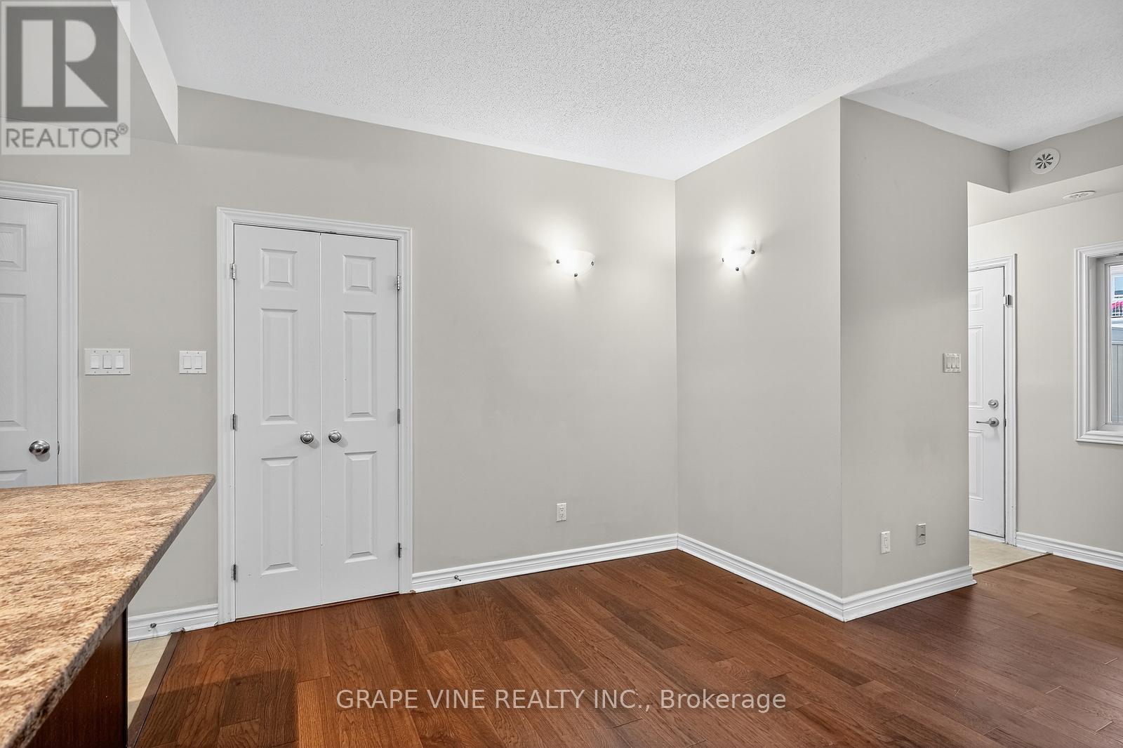 C - 140 Mocha Private