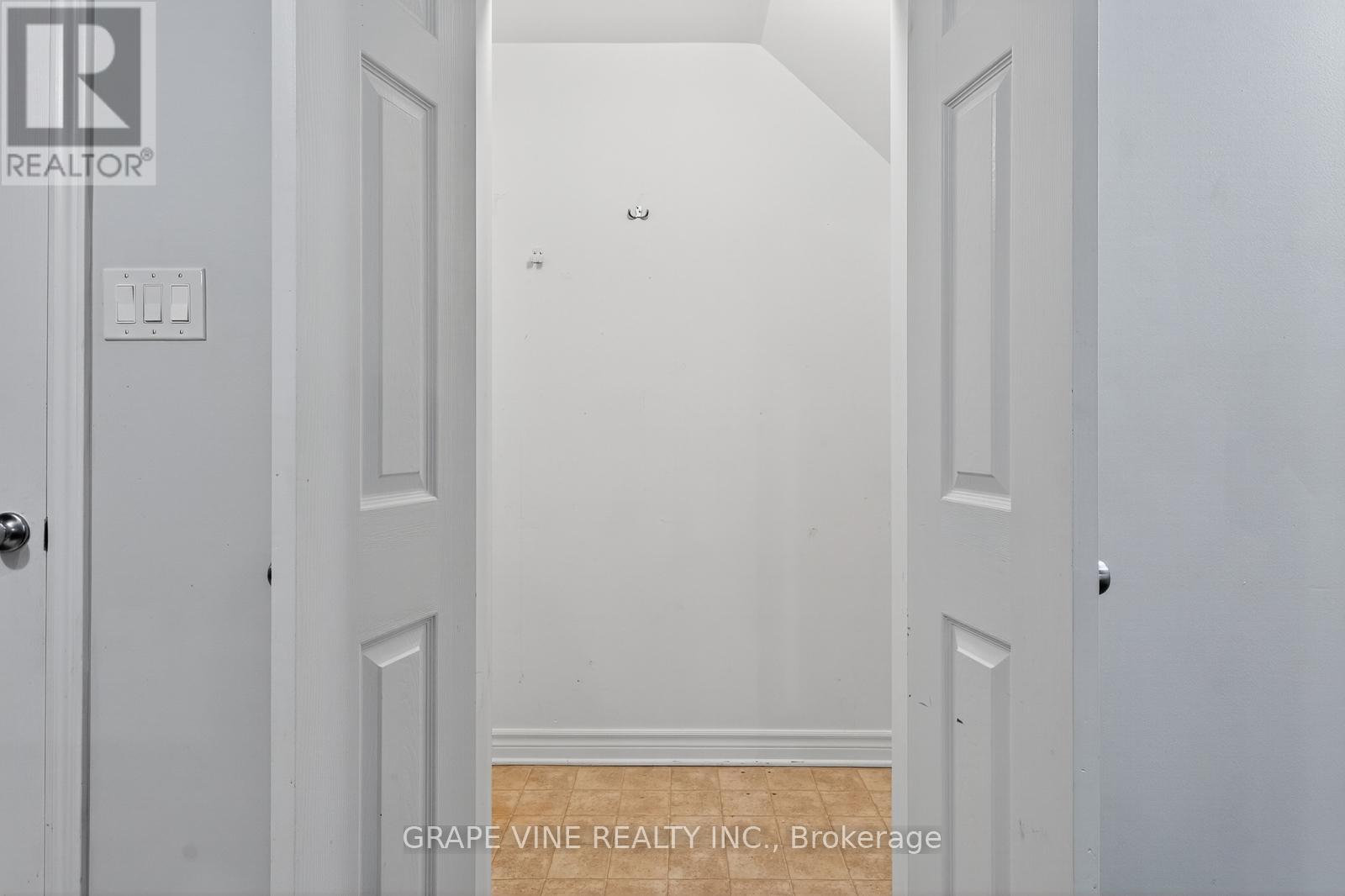 C - 140 Mocha Private