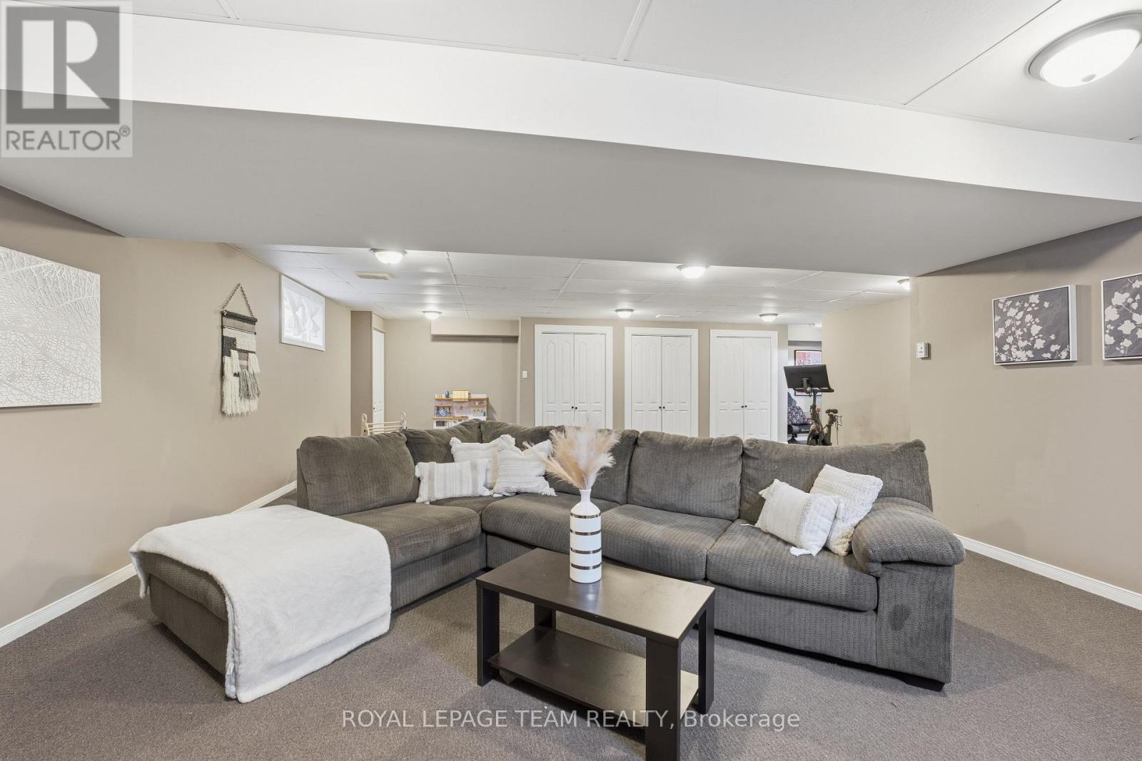 116 Mclachlin Street S