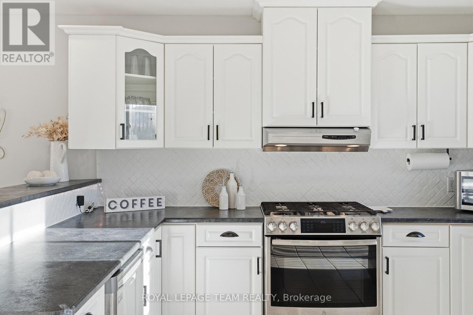 116 Mclachlin Street S