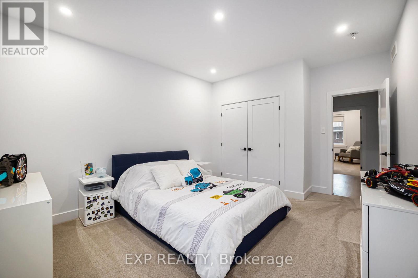 66 Bald Eagle Crescent