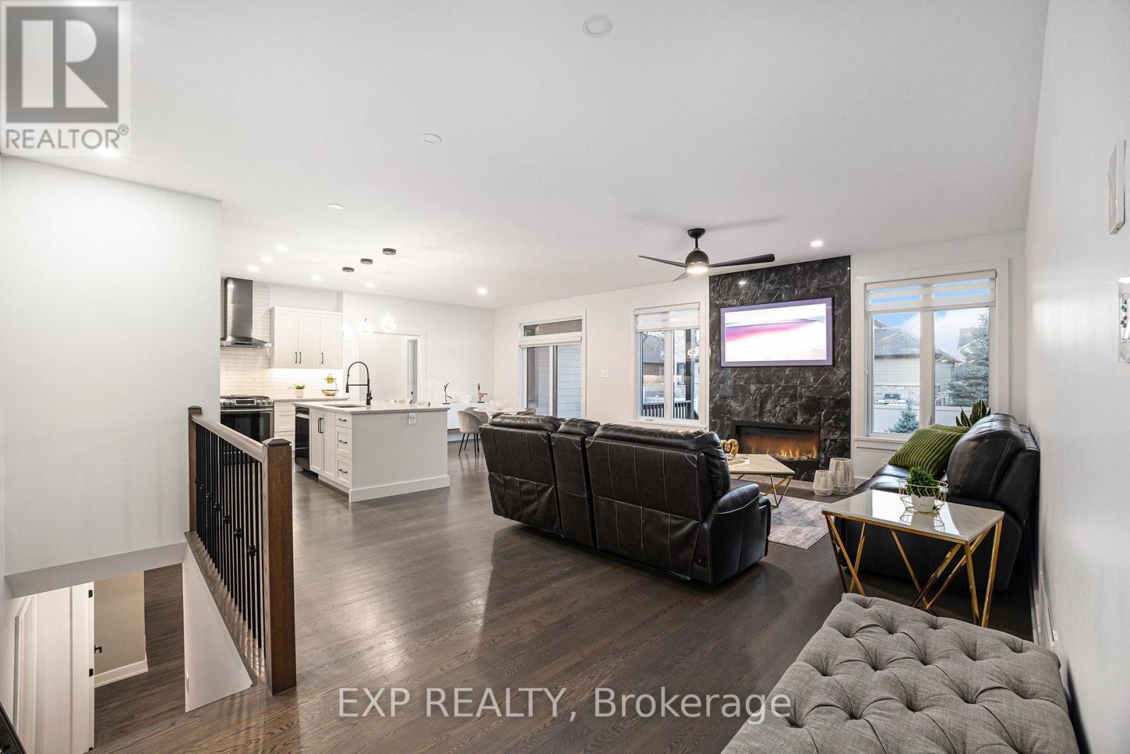 66 Bald Eagle Crescent