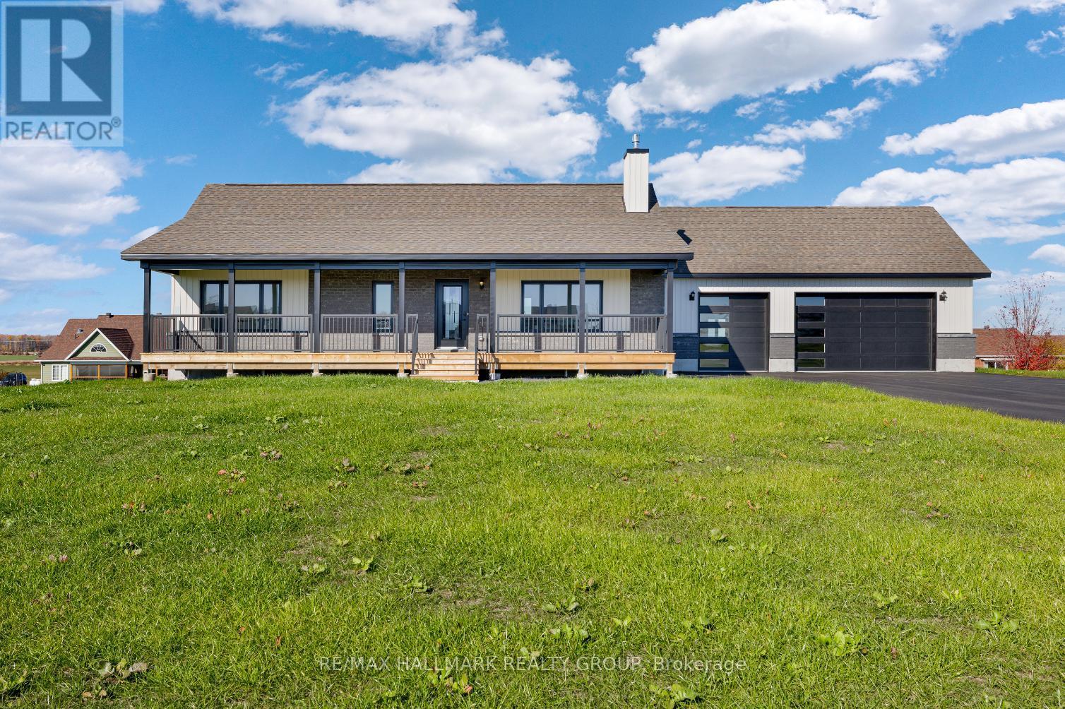 208 Trudeau Crescent