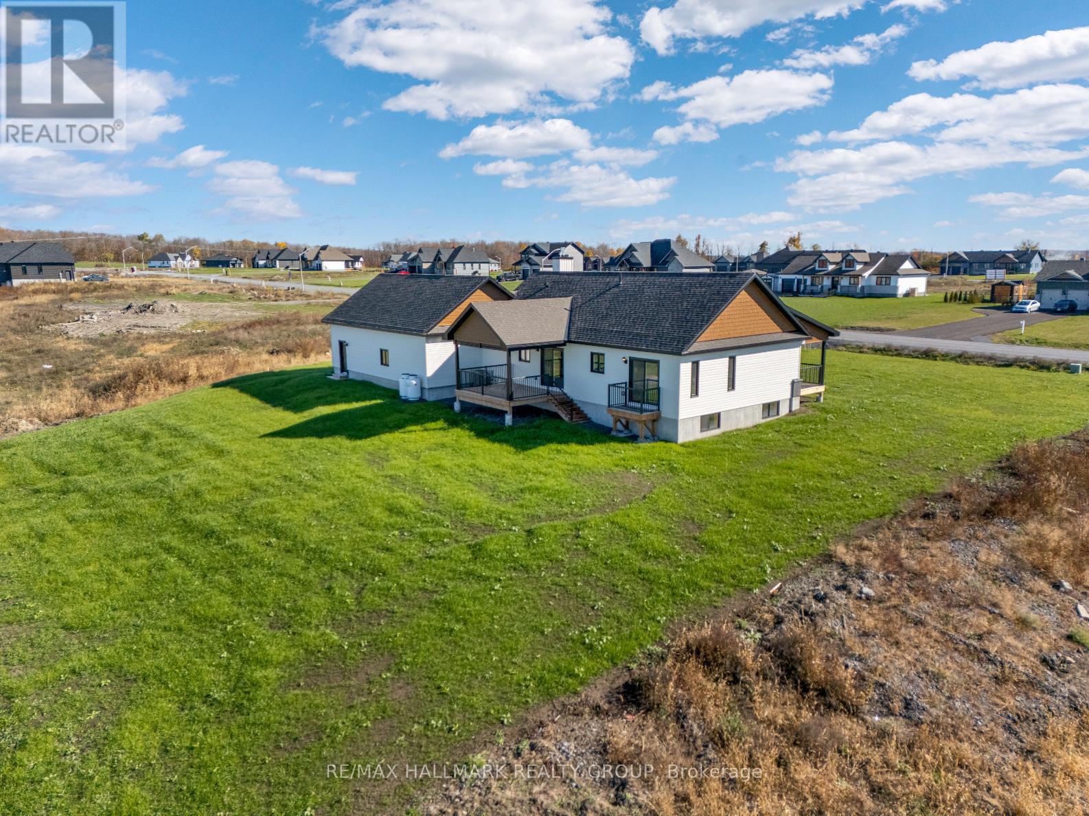 208 Trudeau Crescent