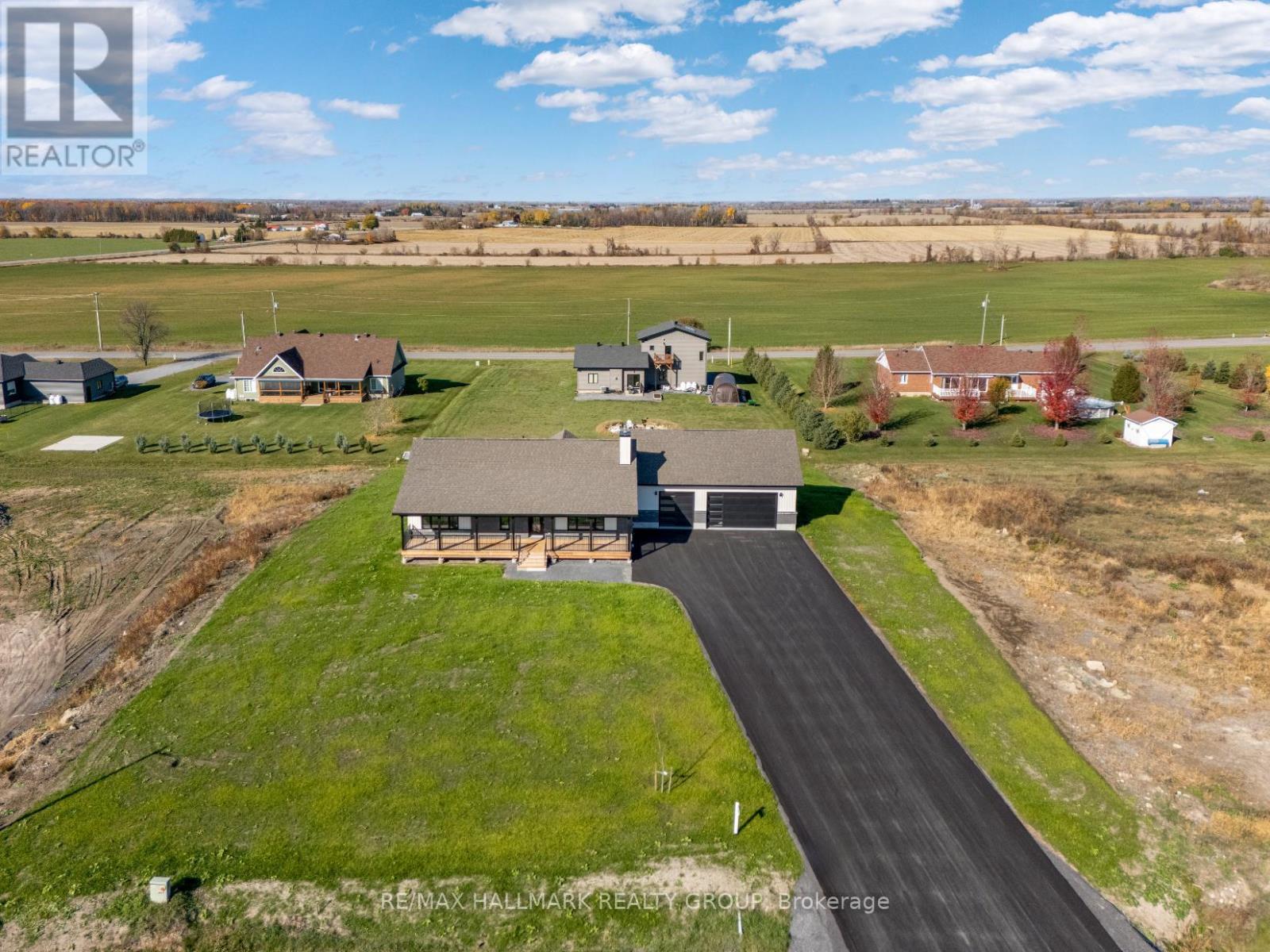 208 Trudeau Crescent