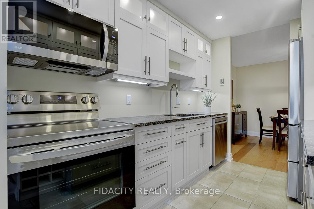 908 - 1195 Richmond Road