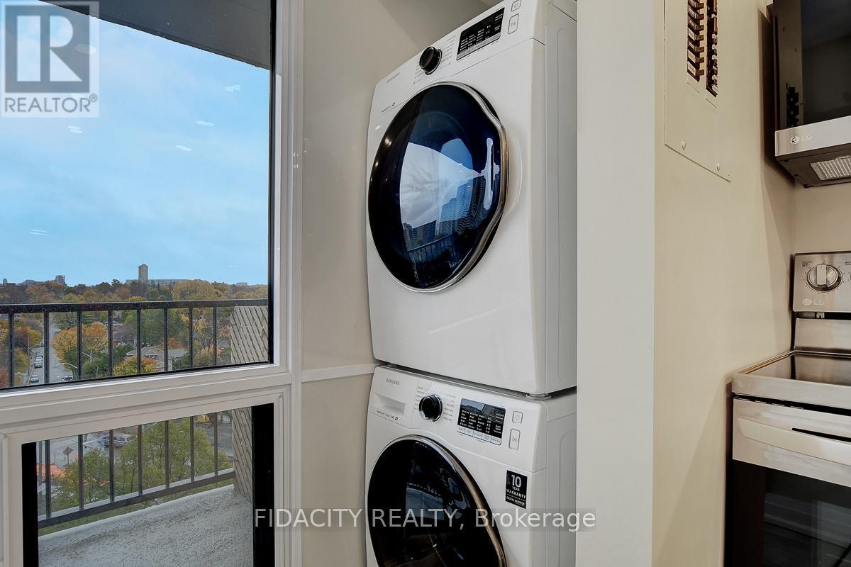 908 - 1195 Richmond Road