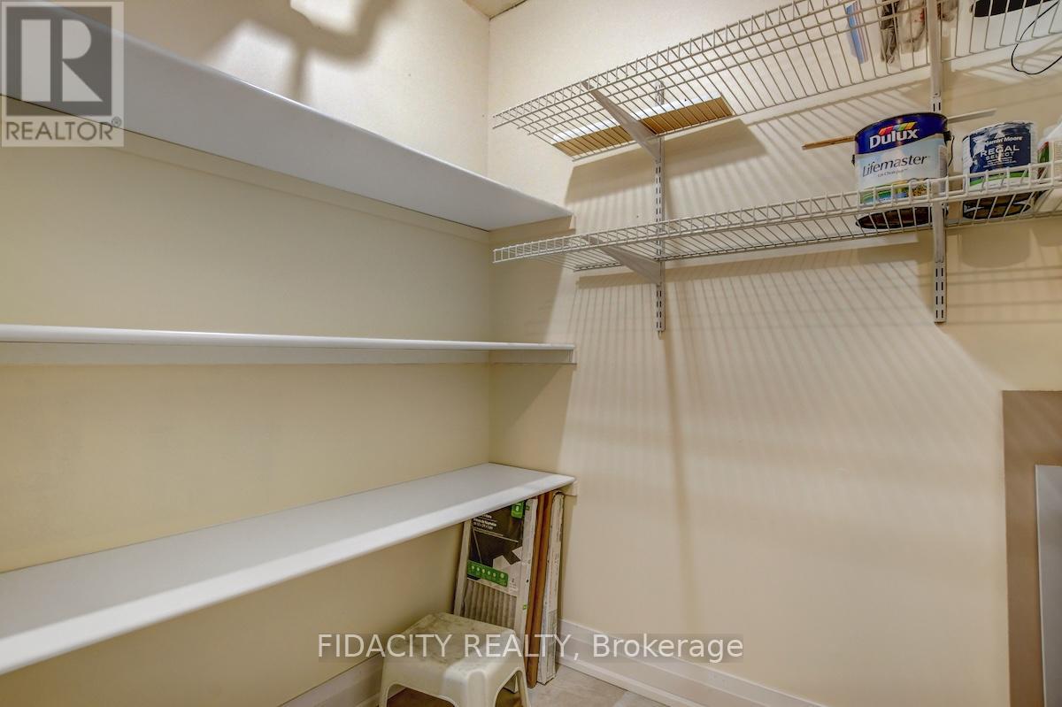 908 - 1195 Richmond Road