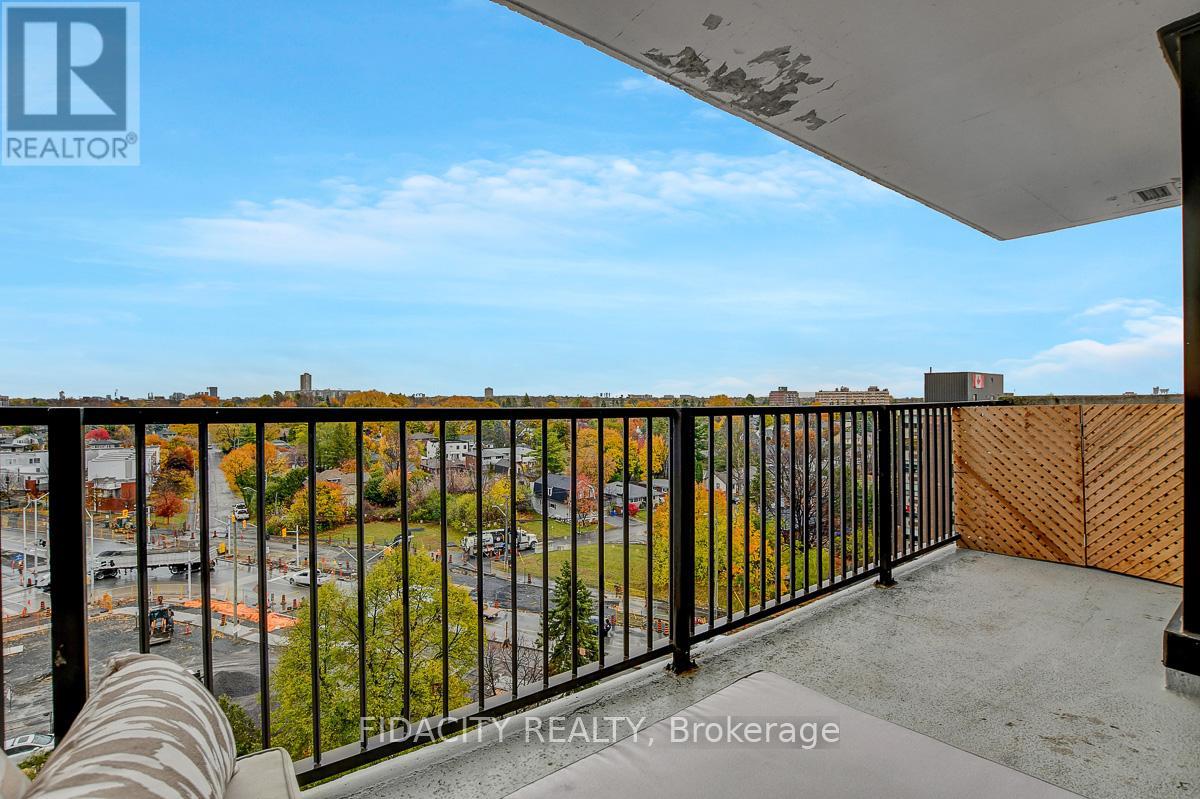 908 - 1195 Richmond Road