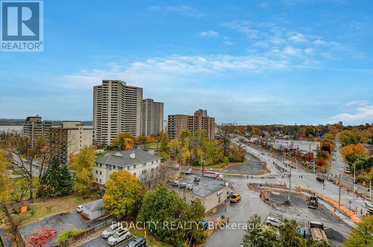 908 - 1195 Richmond Road