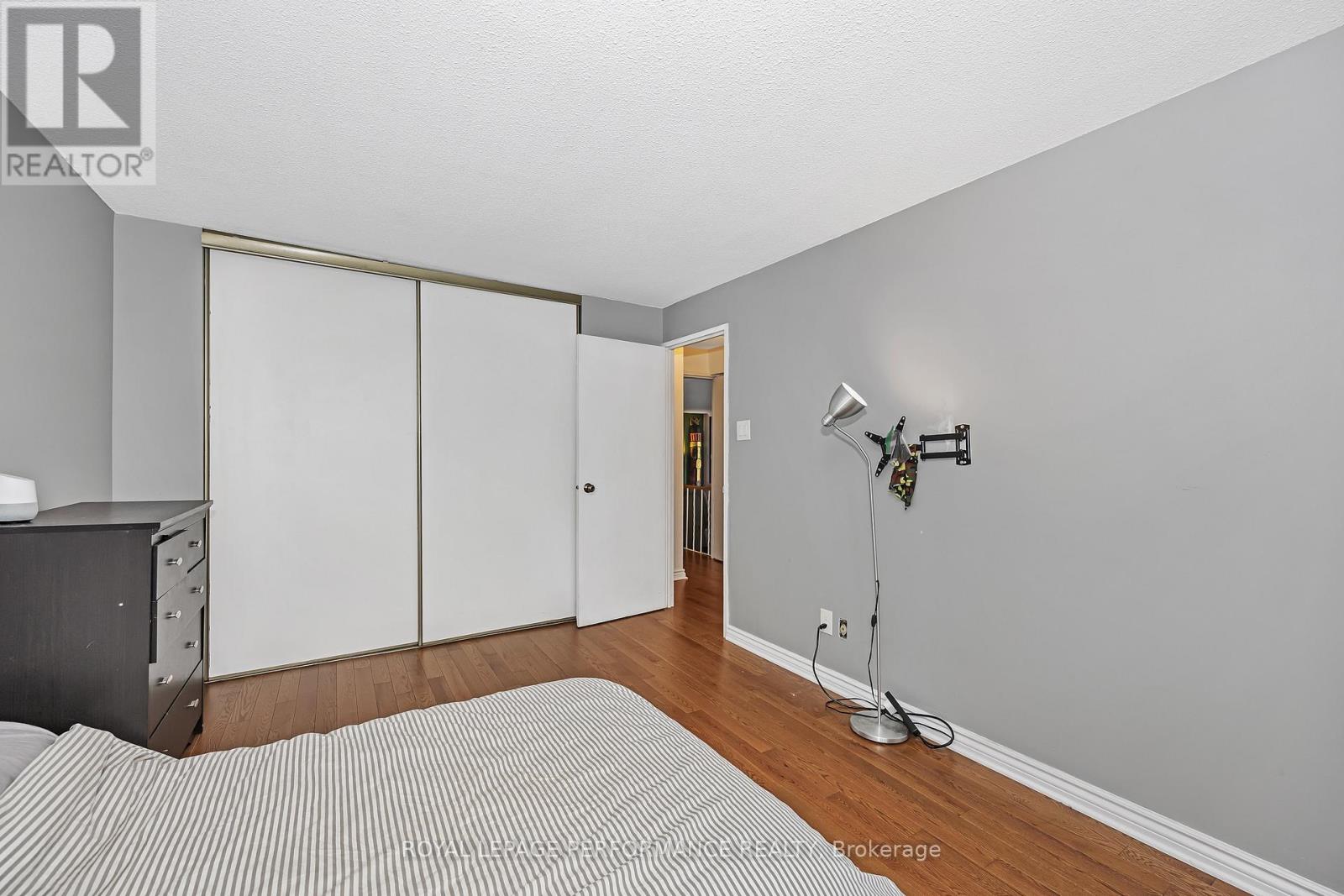 308 - 415 Greenview Avenue