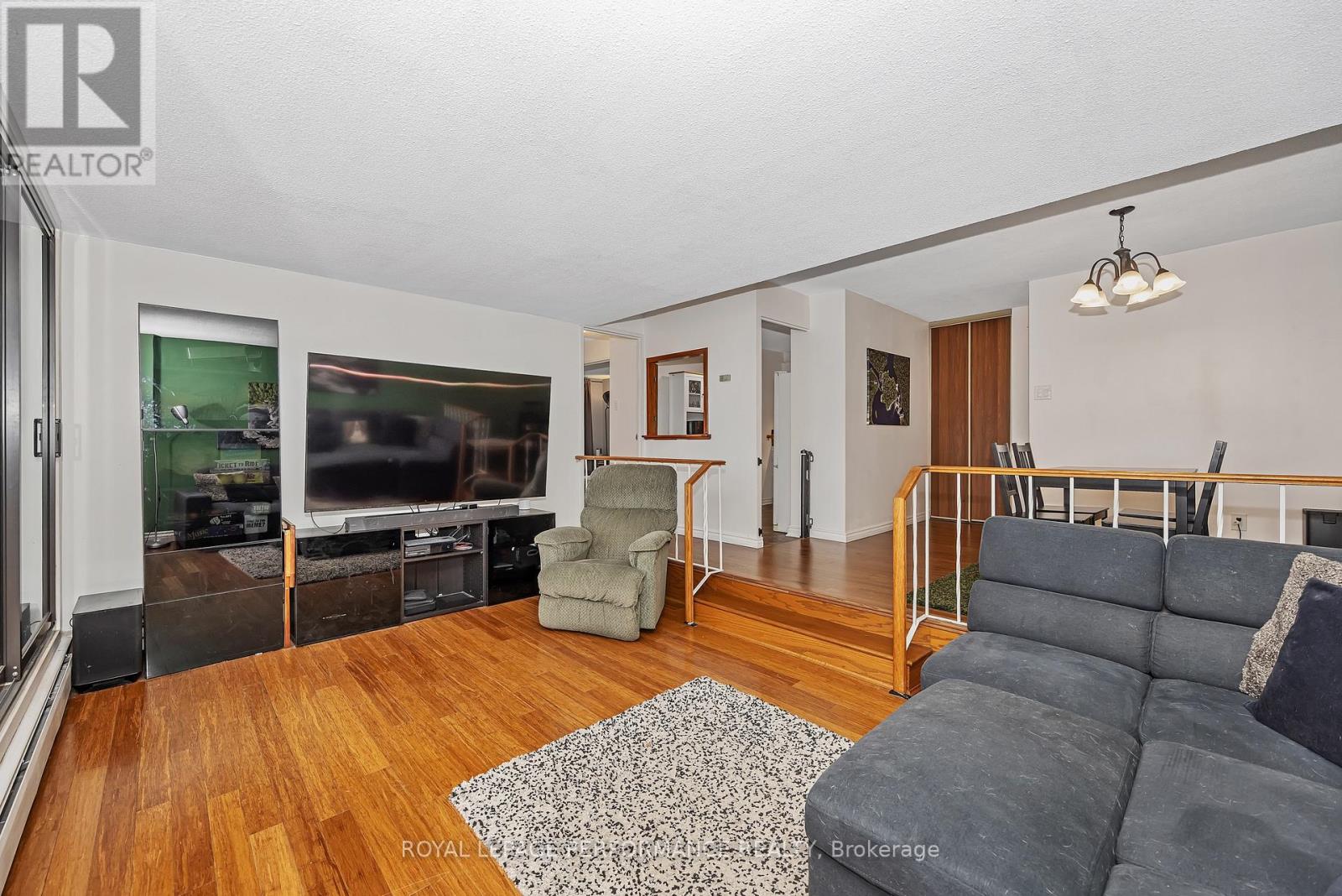 308 - 415 Greenview Avenue