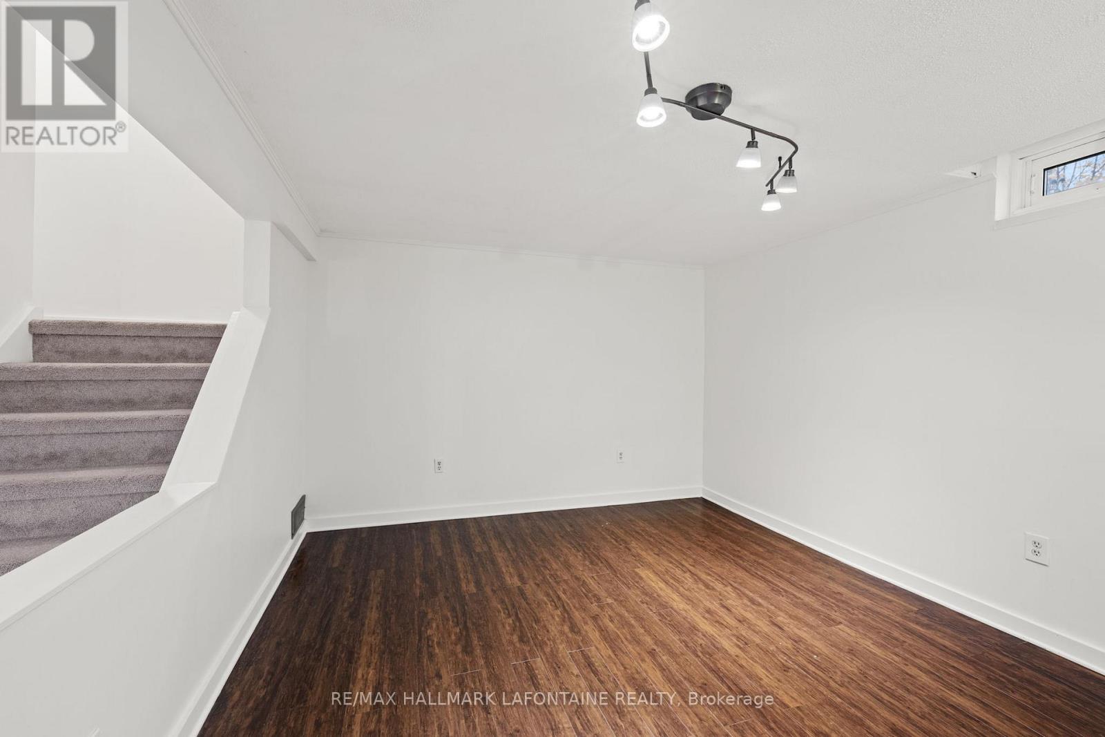 303 Mockingbird Drive