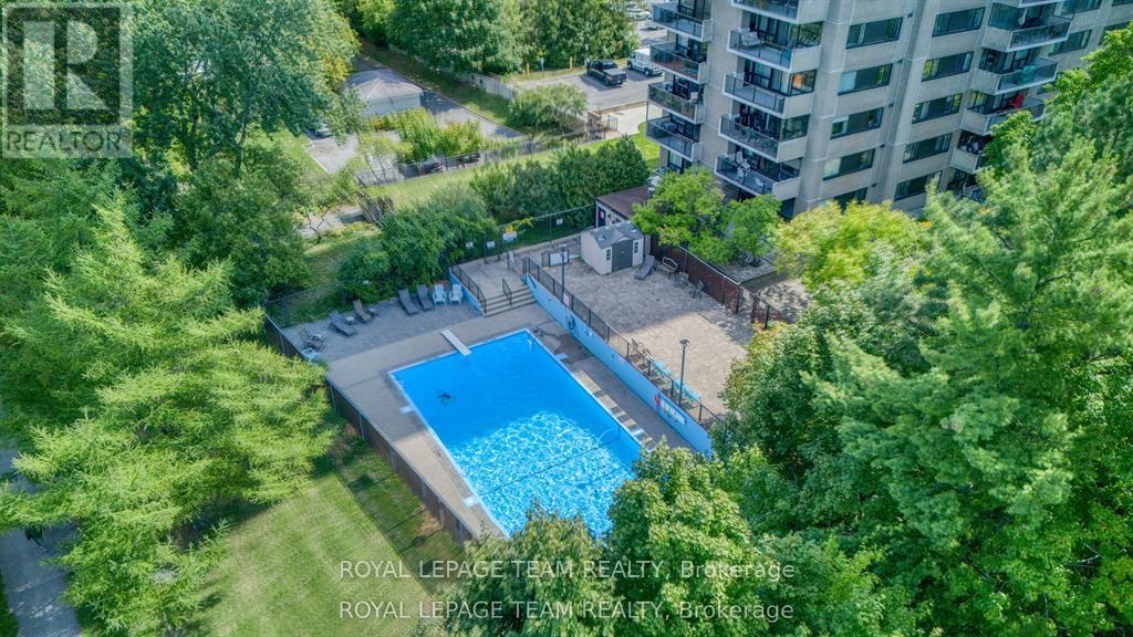 2006 - 1195 Richmond Road