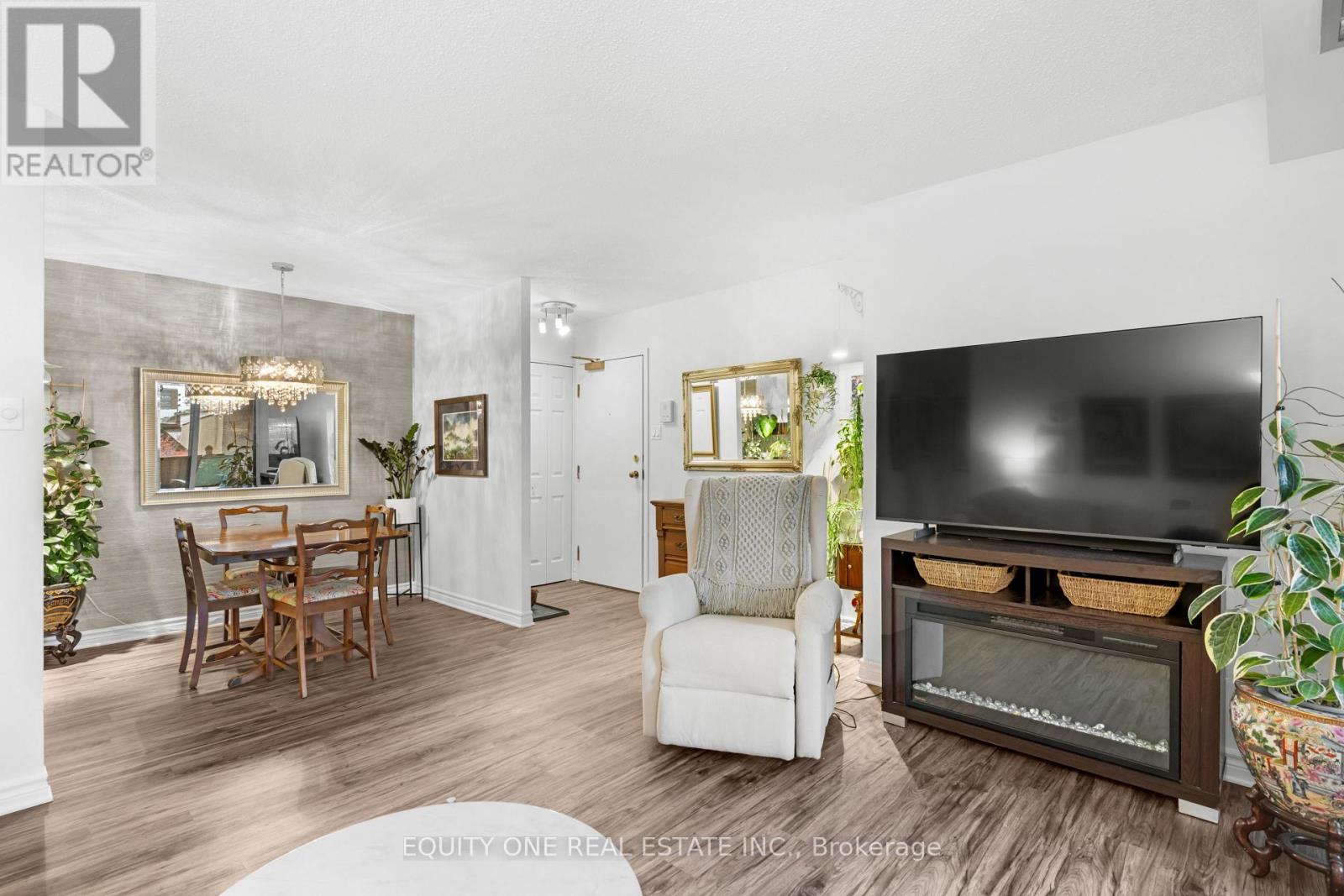 2b - 142 Waverley Street