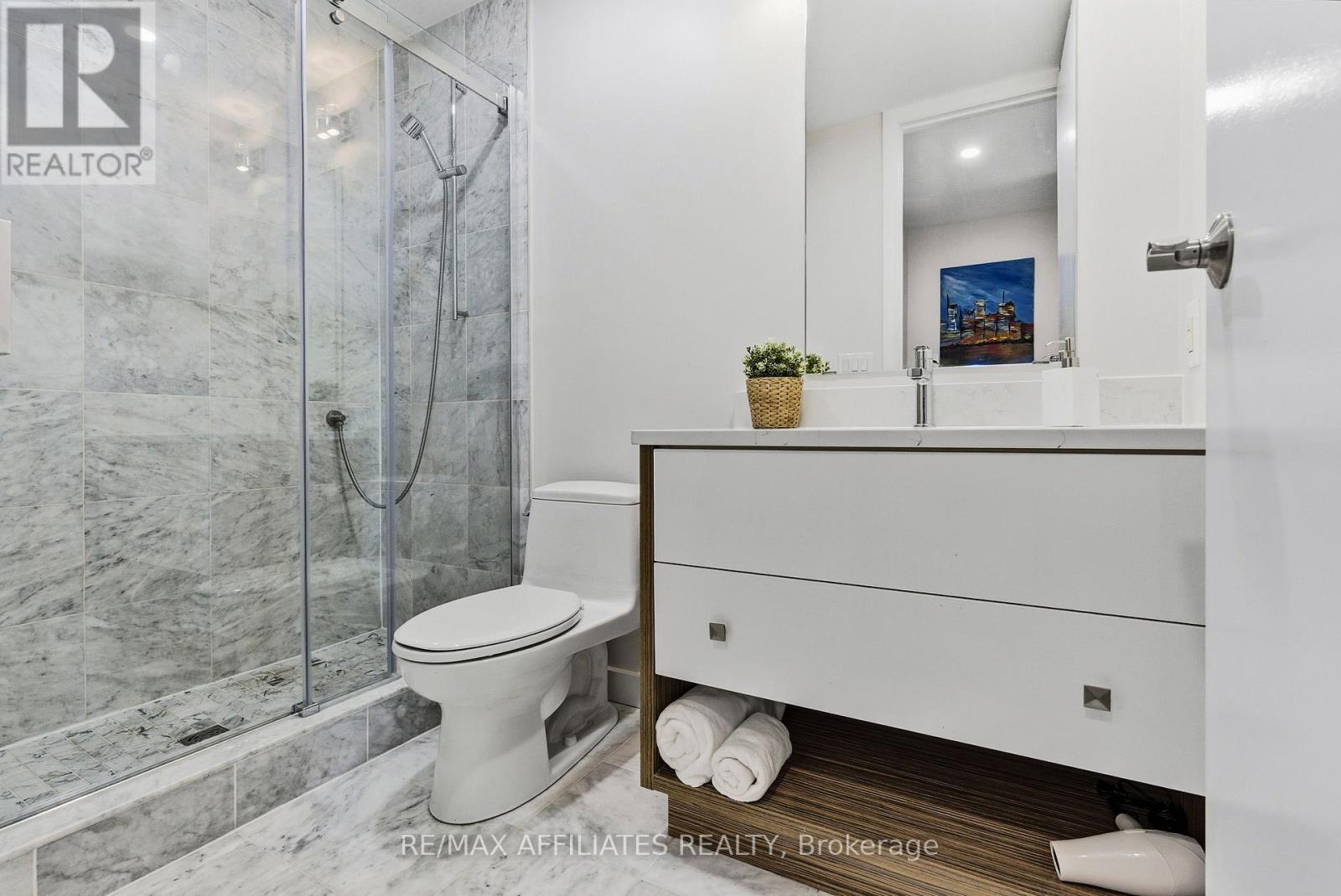 508 - 201 Parkdale Avenue W