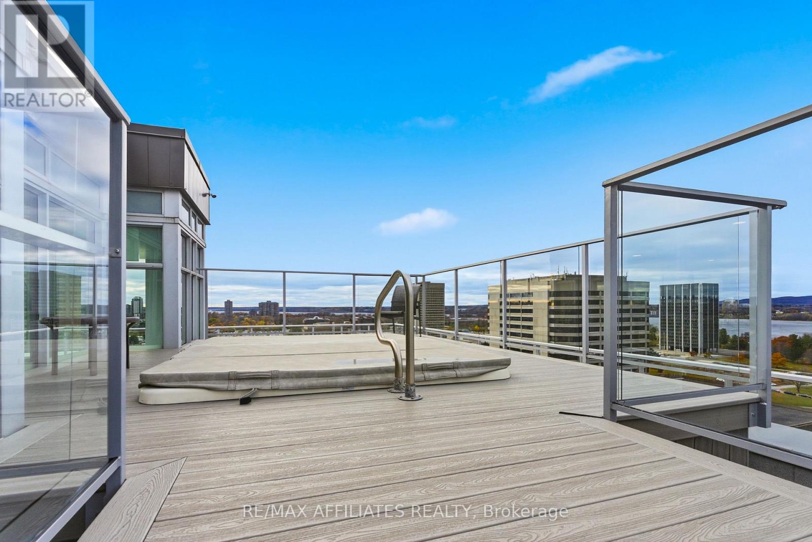 508 - 201 Parkdale Avenue W