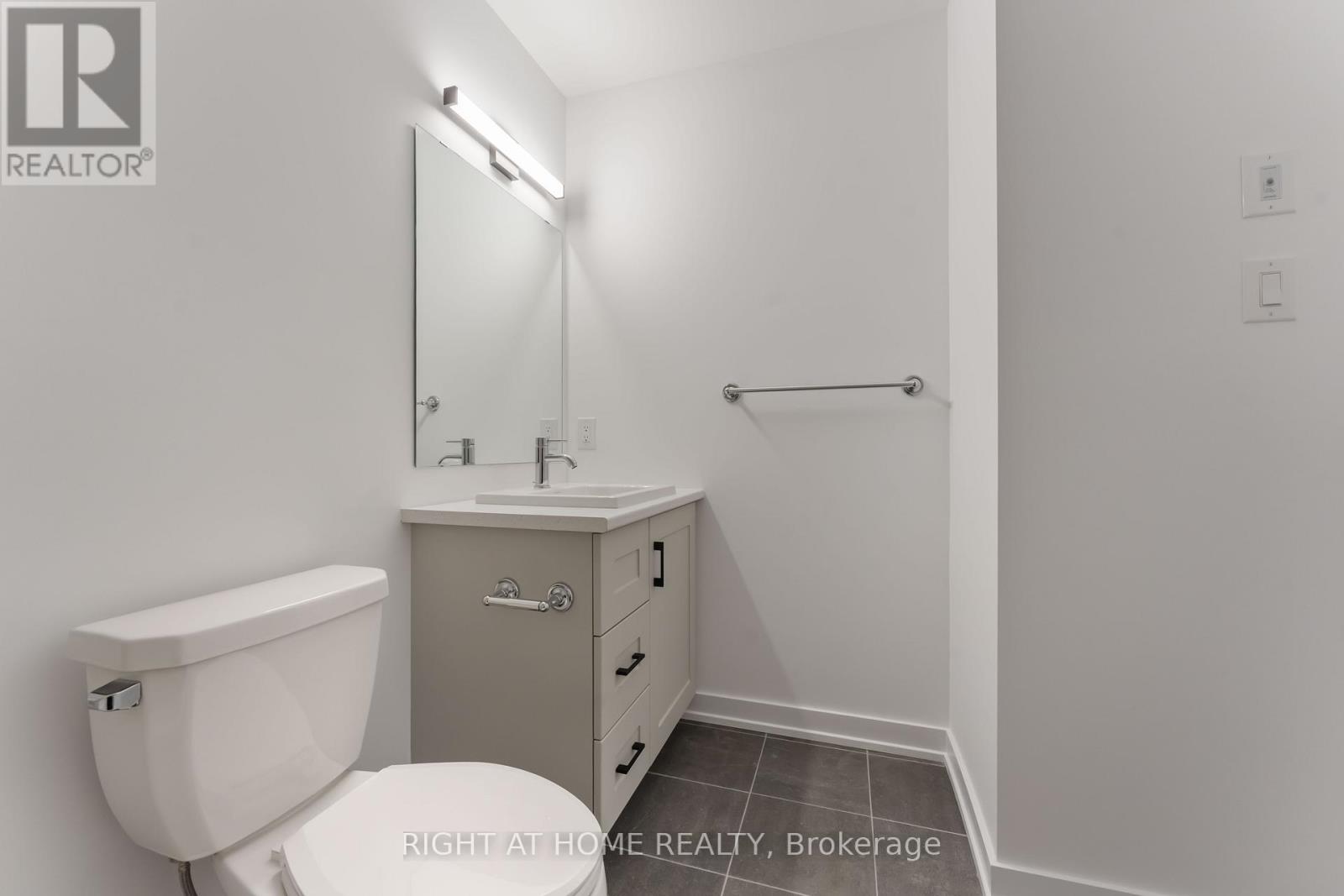 213 - 20f Maize Street