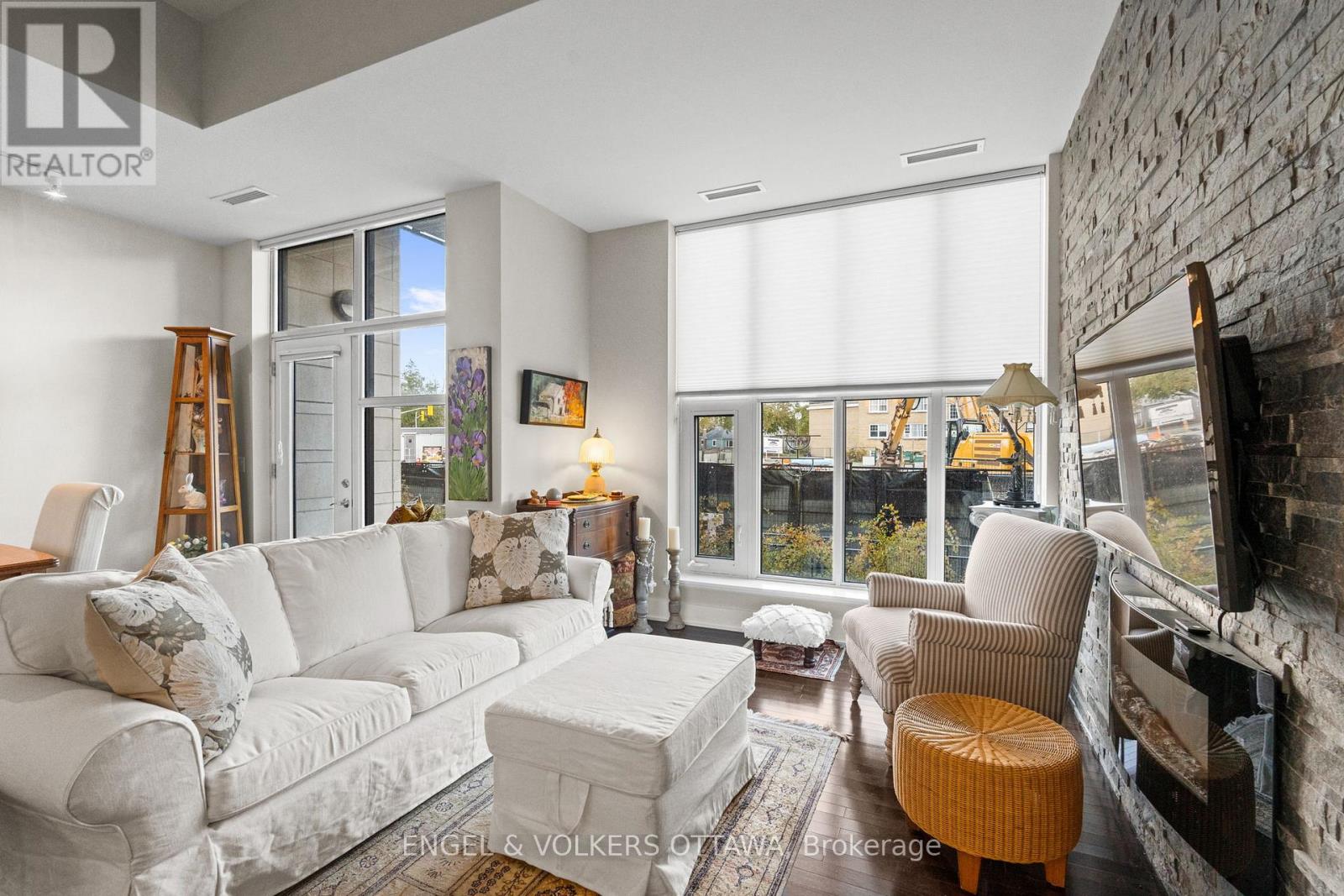 102 - 75 Cleary Avenue