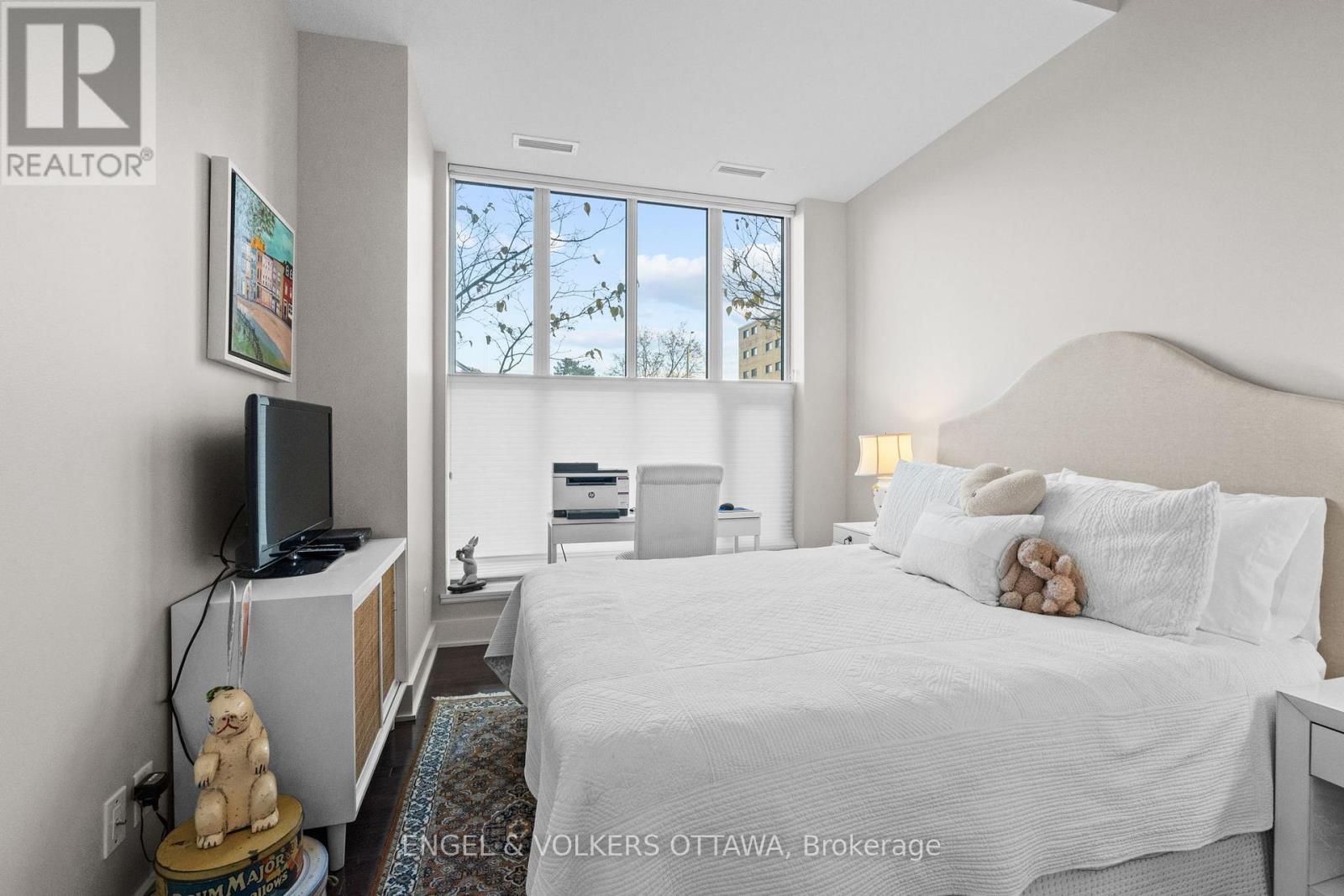 102 - 75 Cleary Avenue