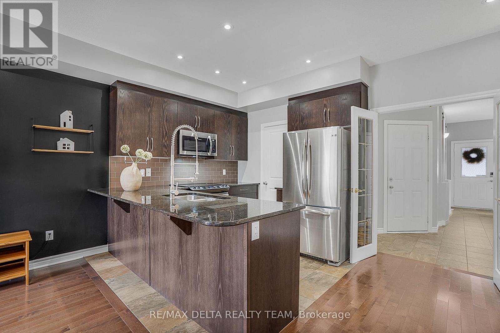 2210 Descartes Street