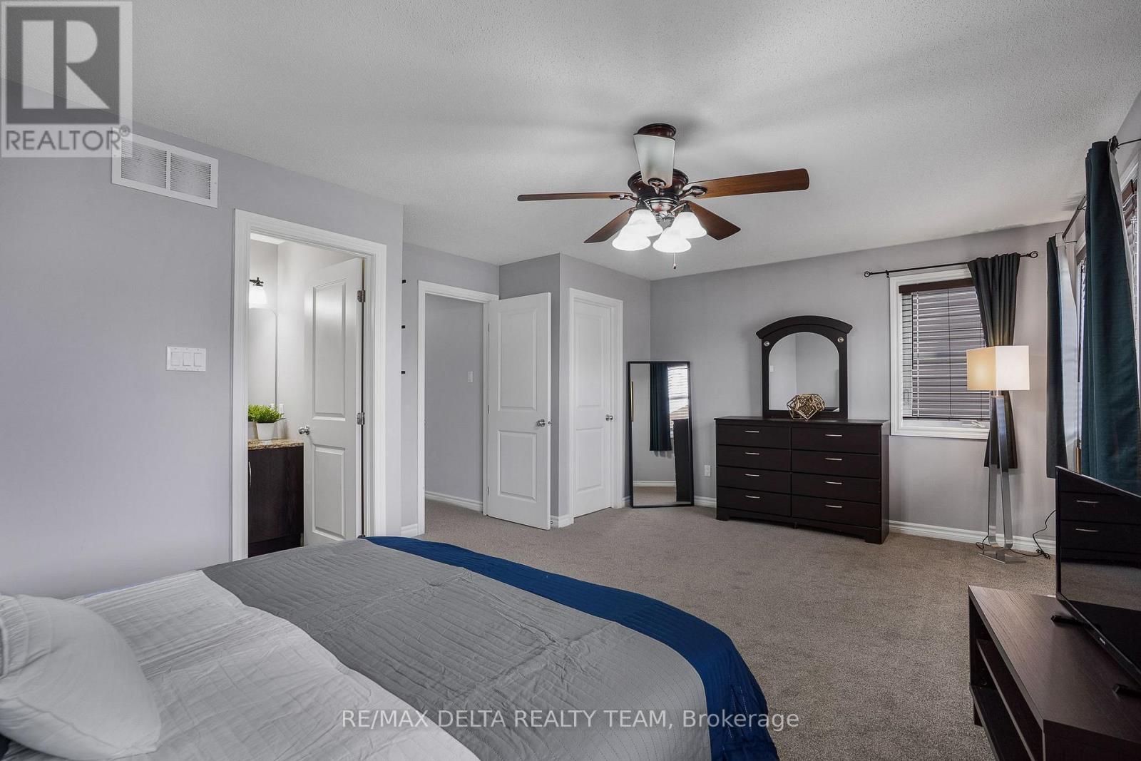 2210 Descartes Street