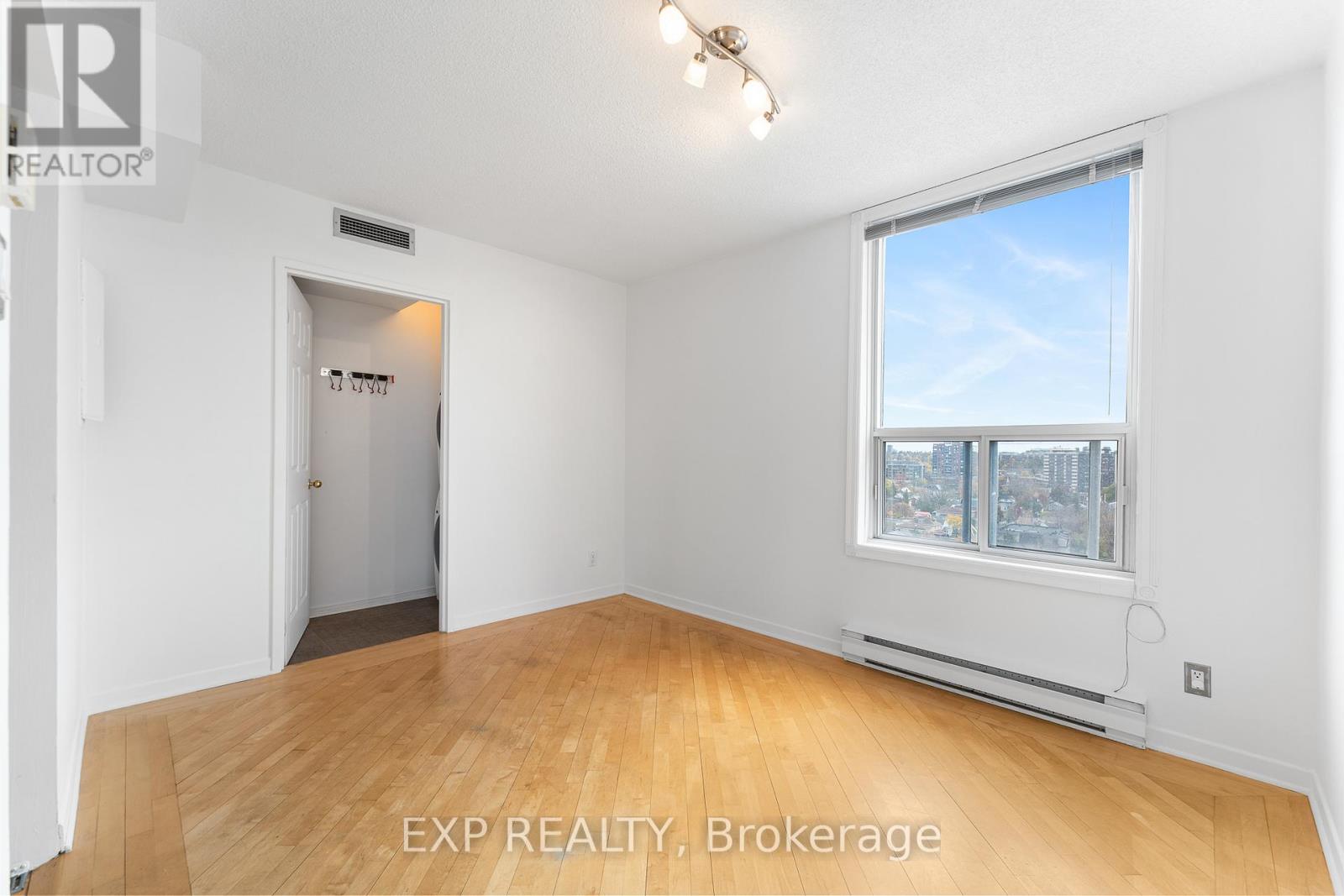 Ph10 - 215 Parkdale Avenue