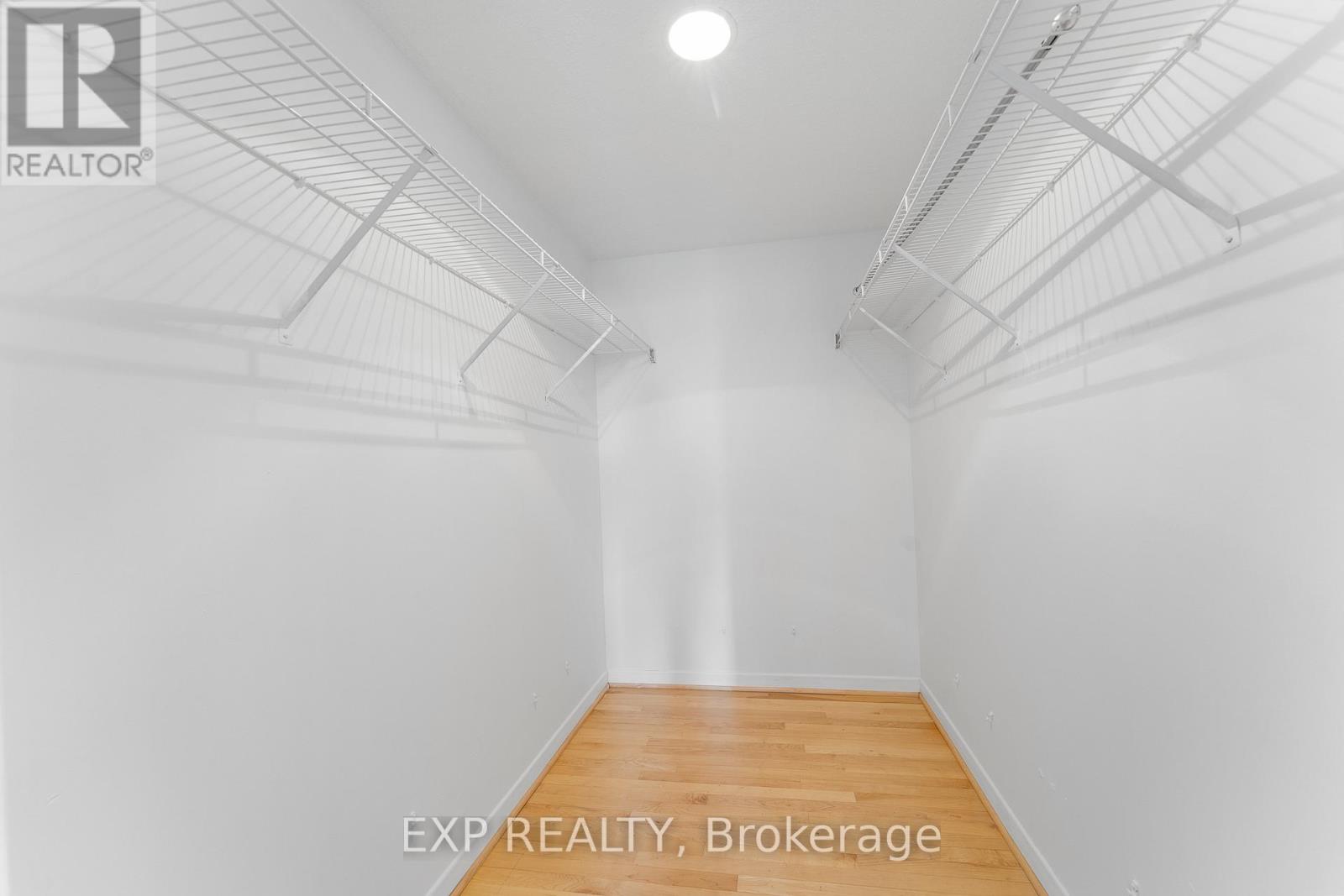 Ph10 - 215 Parkdale Avenue