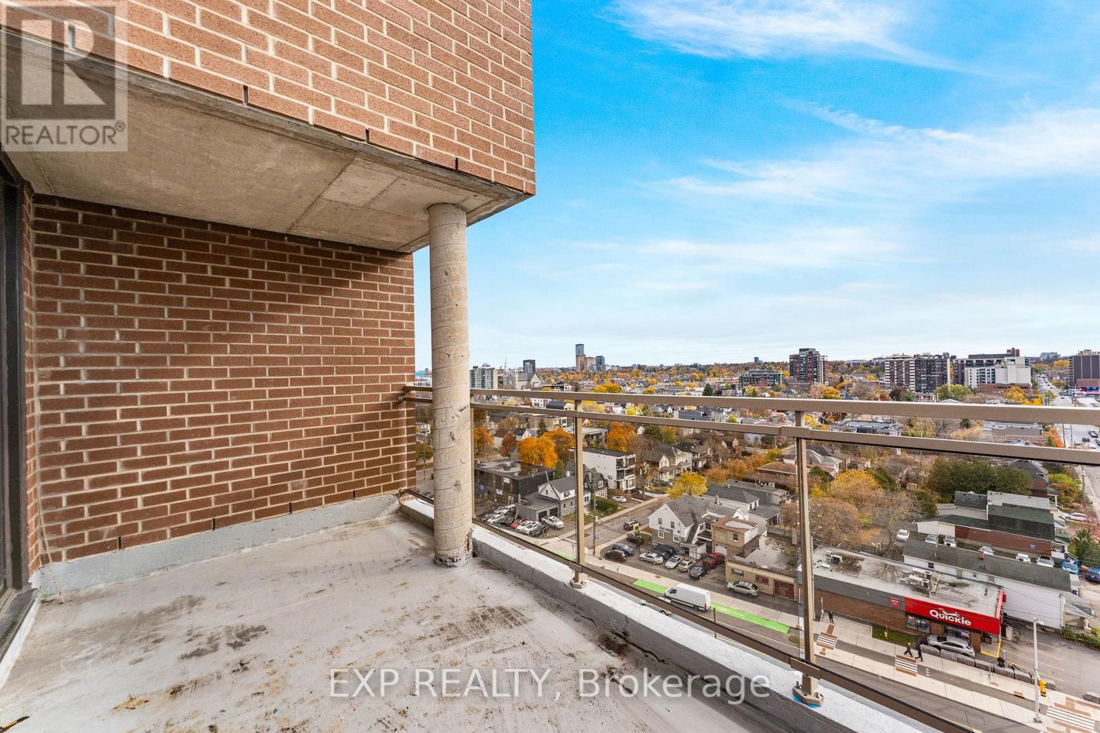 Ph10 - 215 Parkdale Avenue