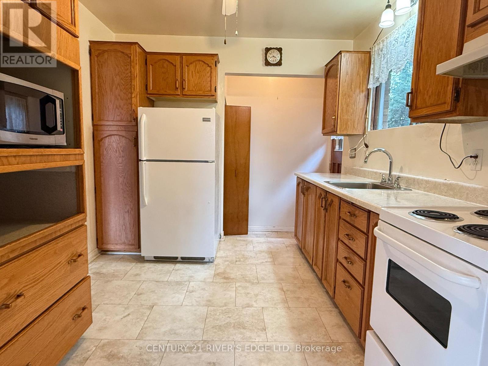 2527 Needham Crescent