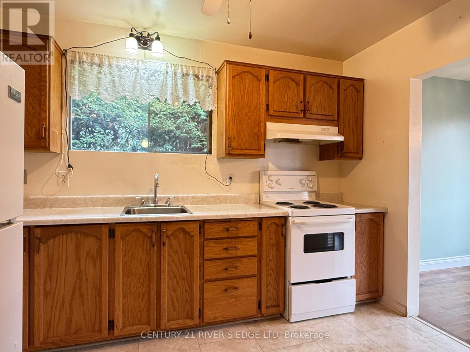 2527 Needham Crescent