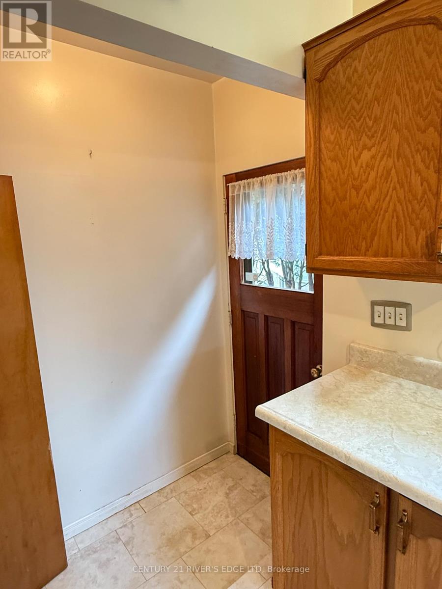 2527 Needham Crescent