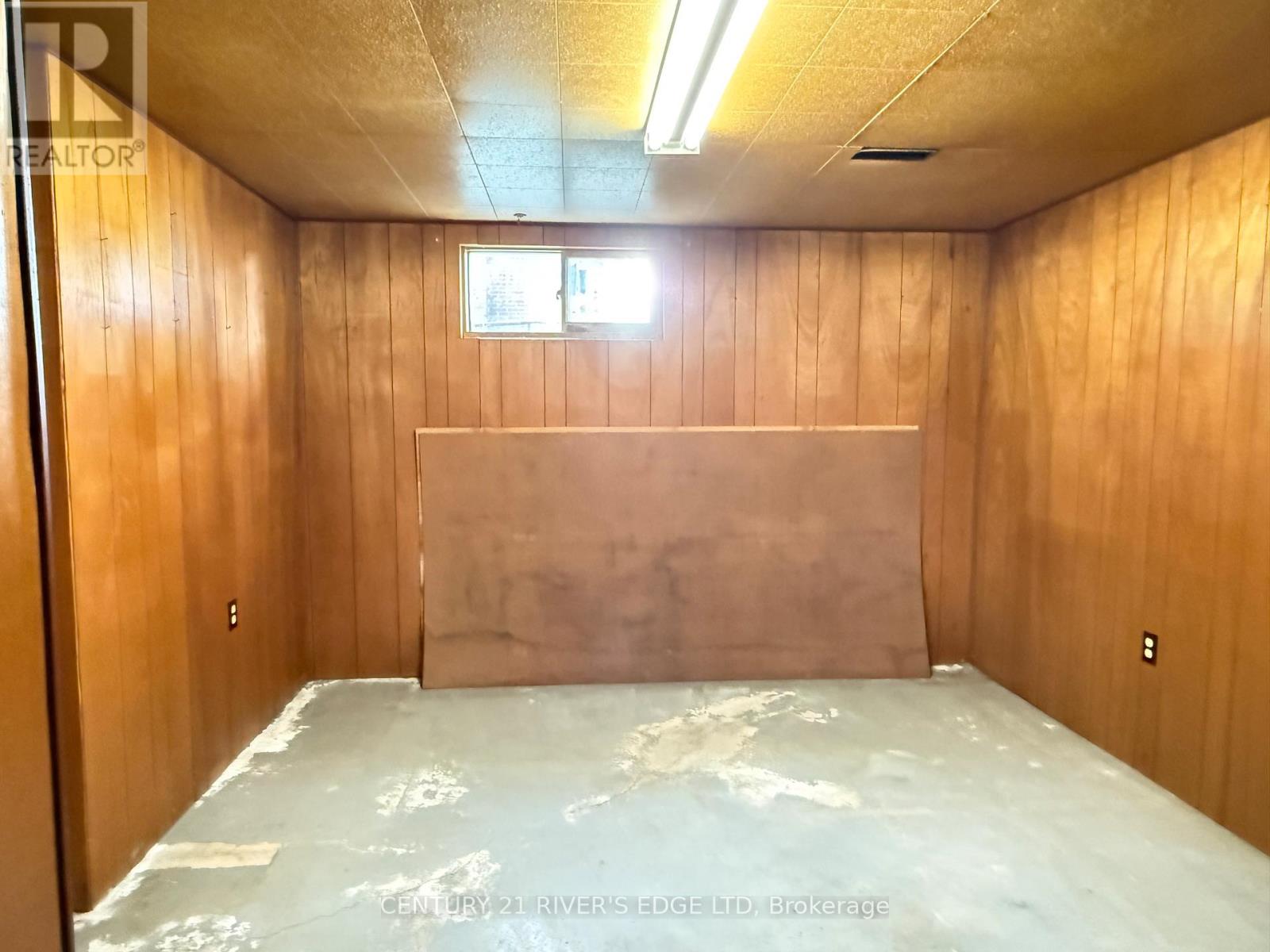 2527 Needham Crescent