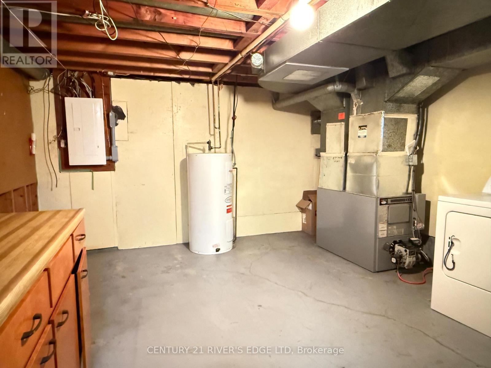 2527 Needham Crescent