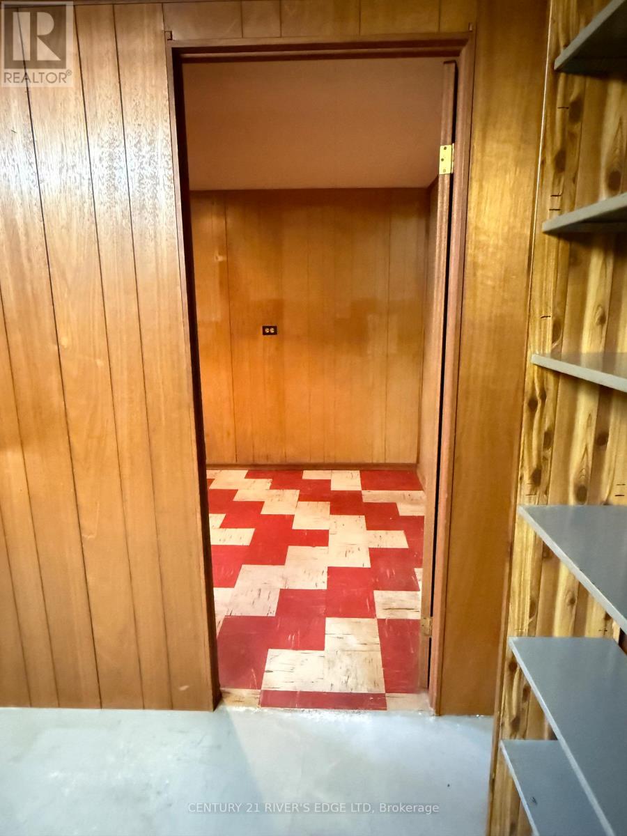 2527 Needham Crescent