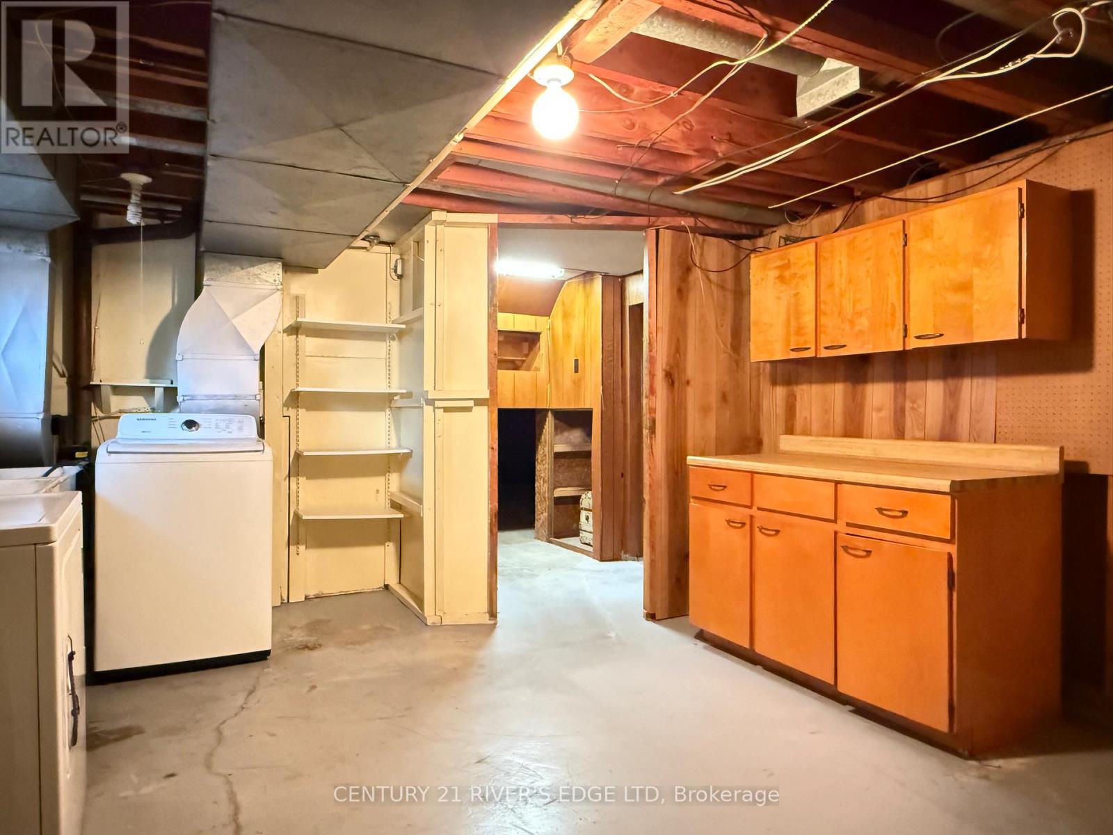 2527 Needham Crescent