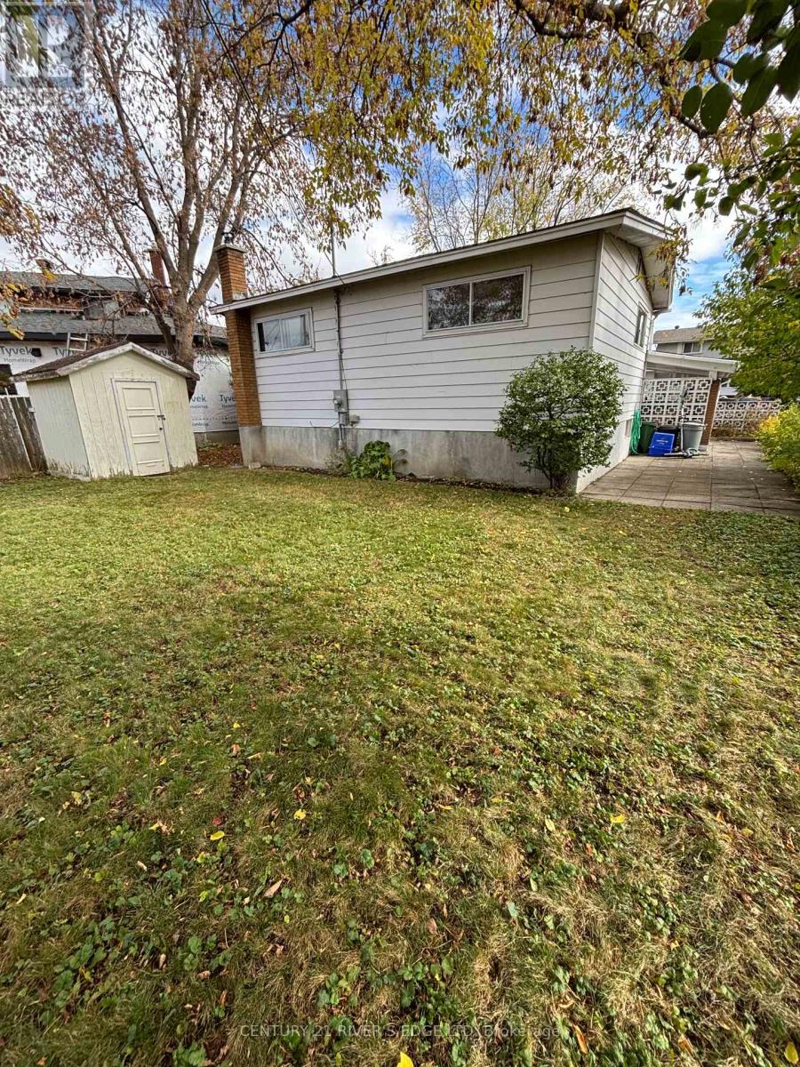 2527 Needham Crescent