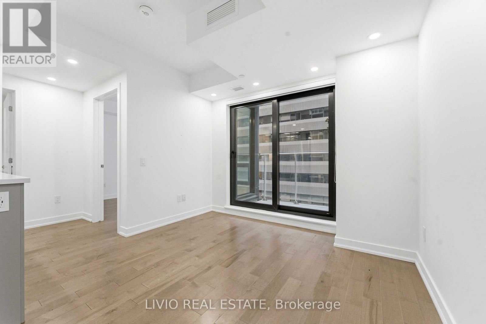 502 - 340 Queen Street Ottawa Street