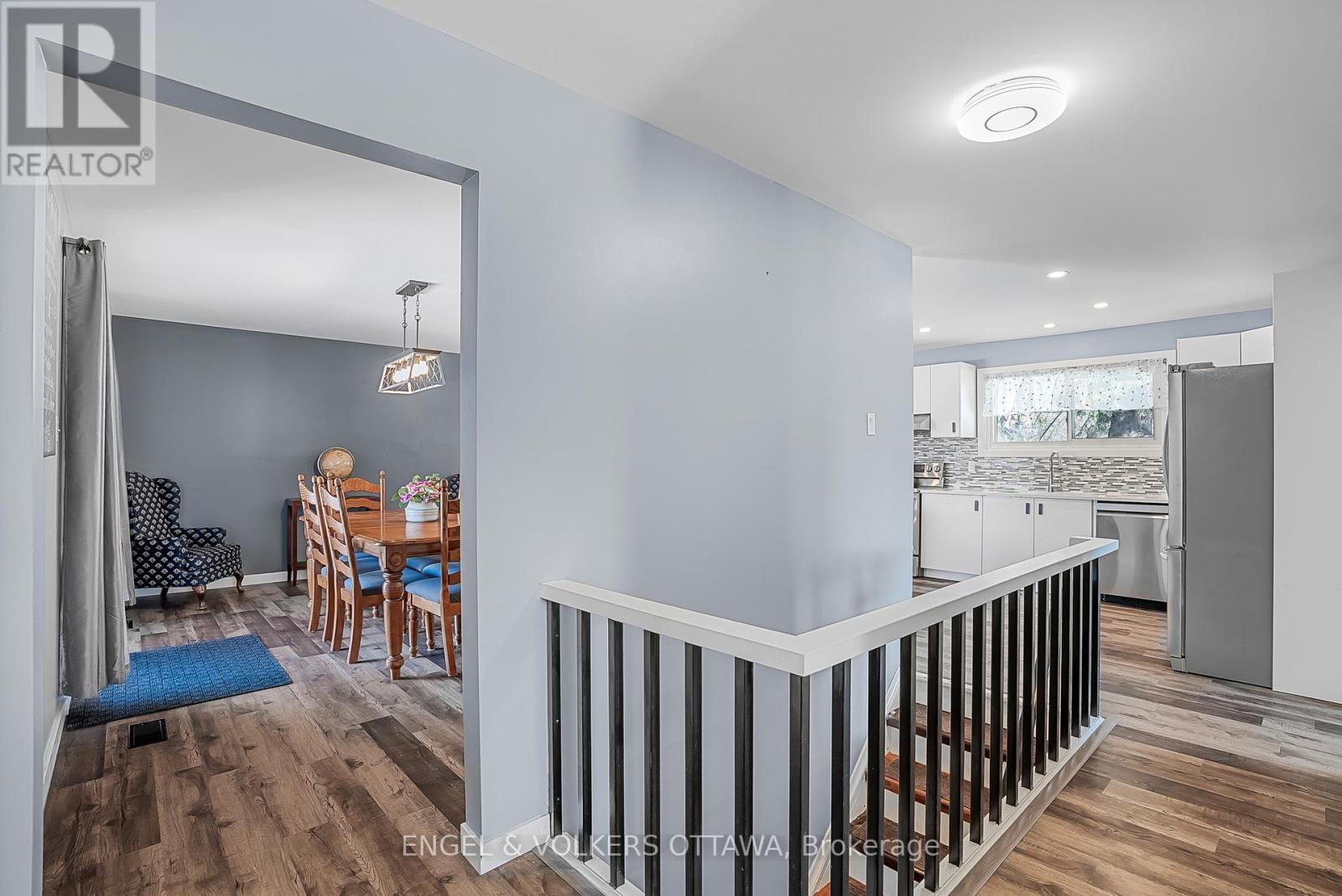 1427 Rosebella Avenue