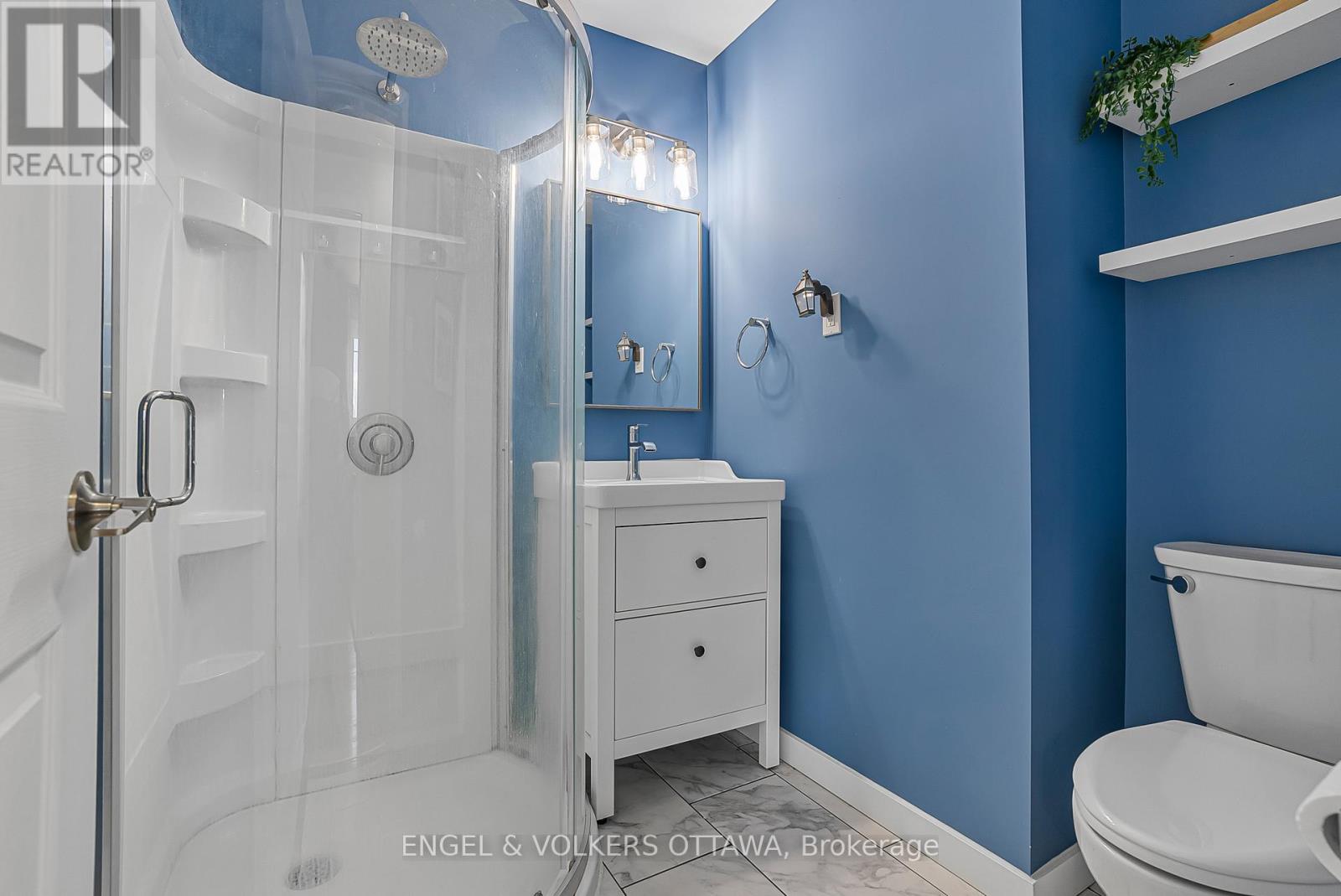 1427 Rosebella Avenue