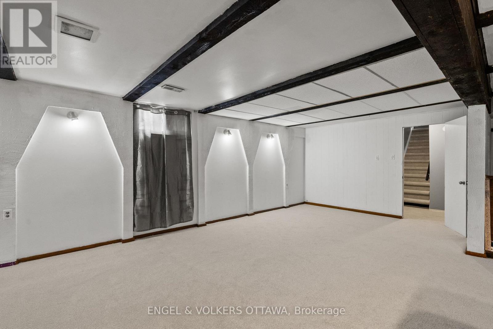 1427 Rosebella Avenue