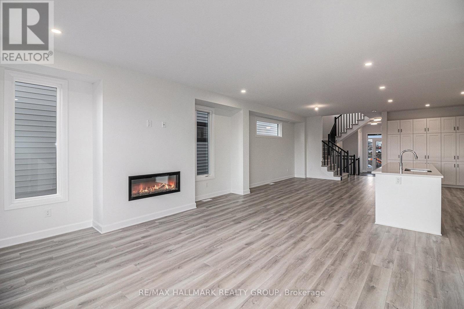 526 Reflection Street