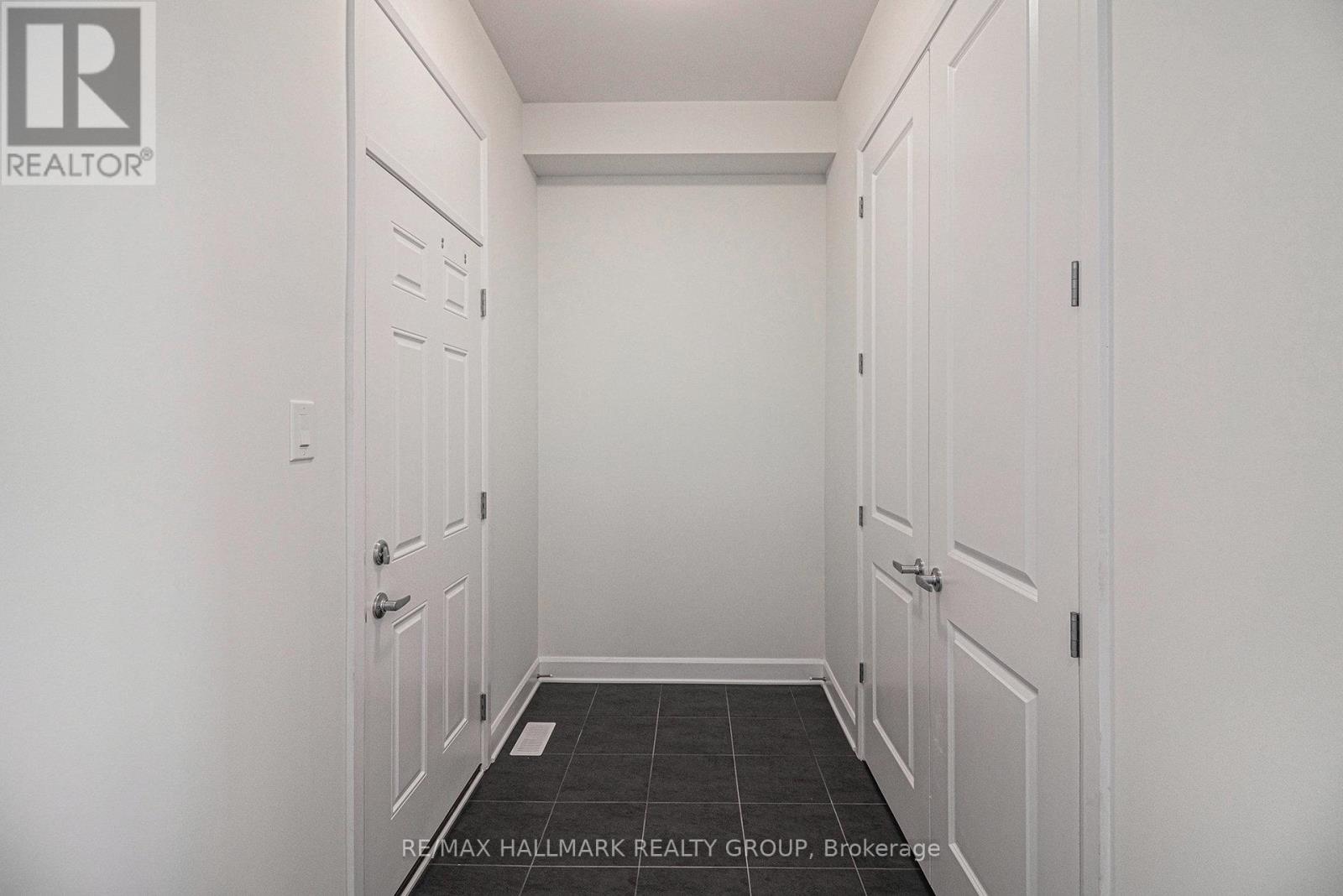 526 Reflection Street