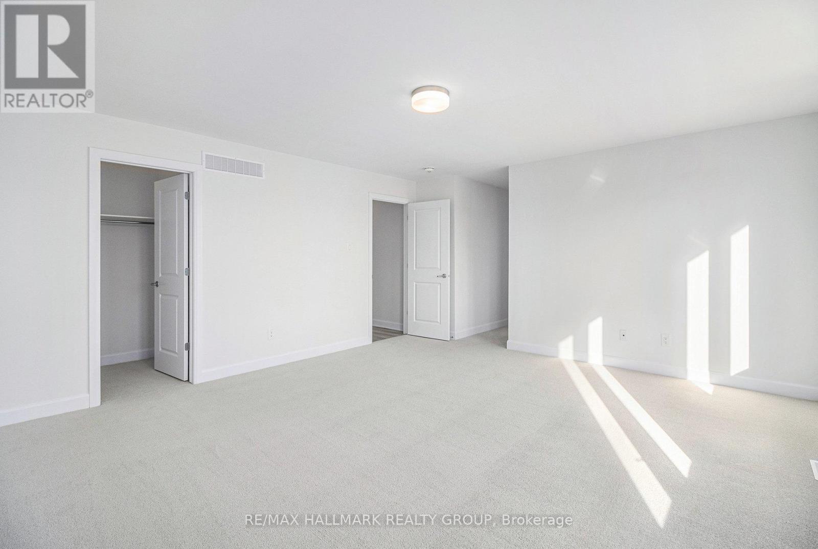 526 Reflection Street