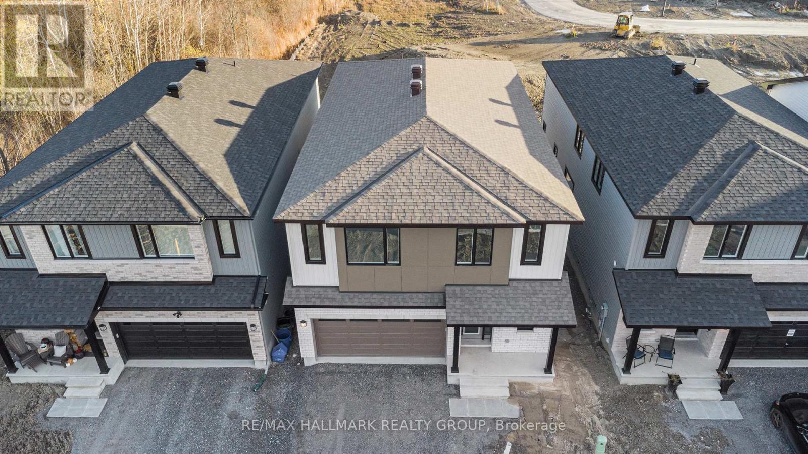 526 Reflection Street